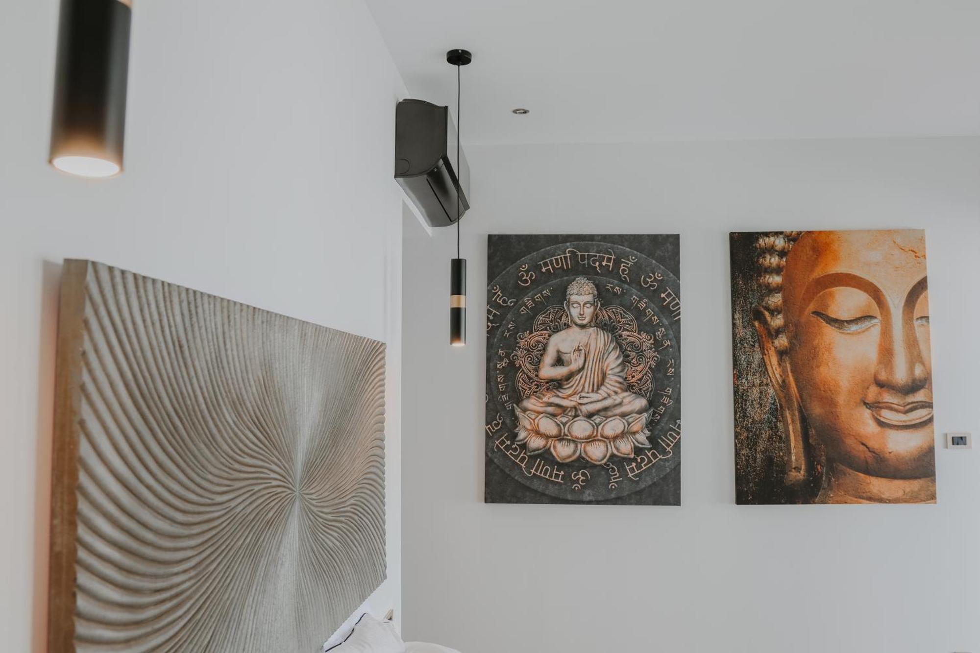 Black Amber Boutique Hotel ランピ エクステリア 写真